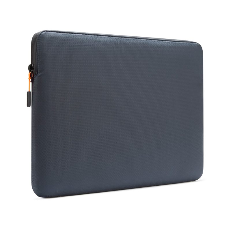 MacBook Ultra Lite Sleeve navy side angle 6058215d 5431 4092 80cb eed1d40432da